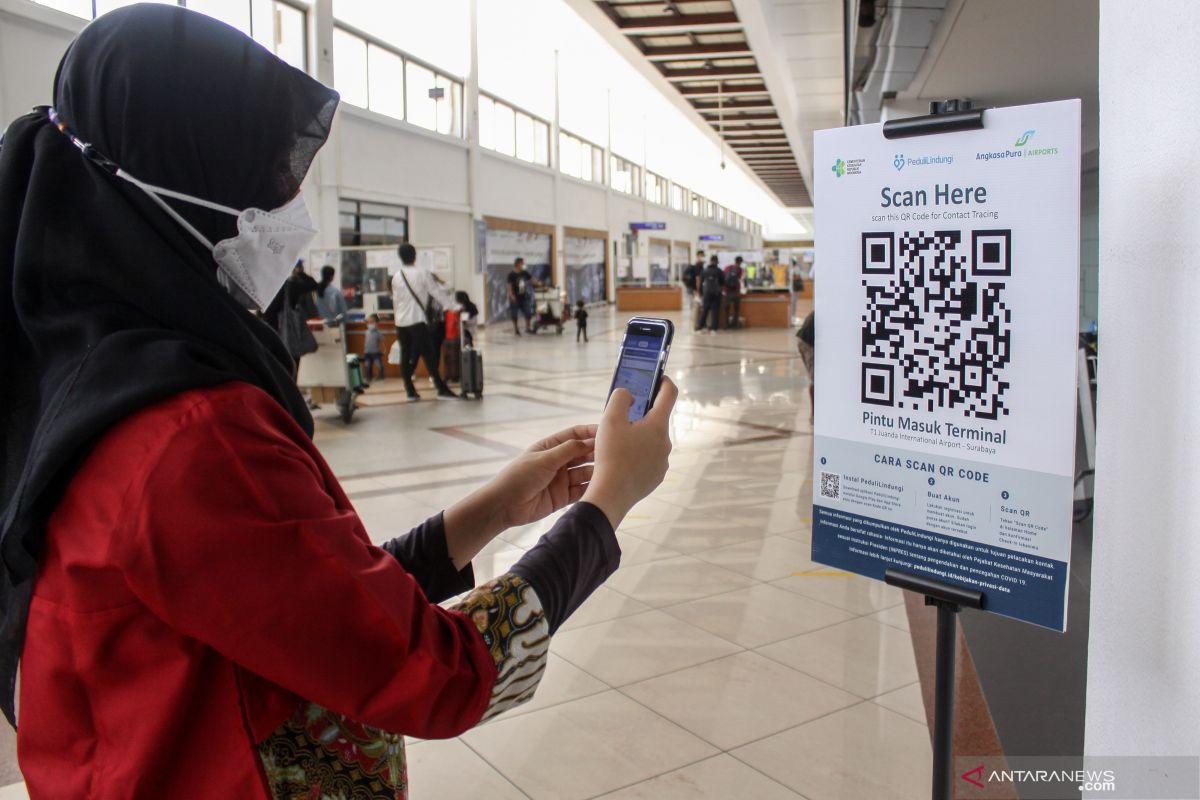 Bandara Juanda implementasikan aplikasi PeduliLindungi kepada penumpang