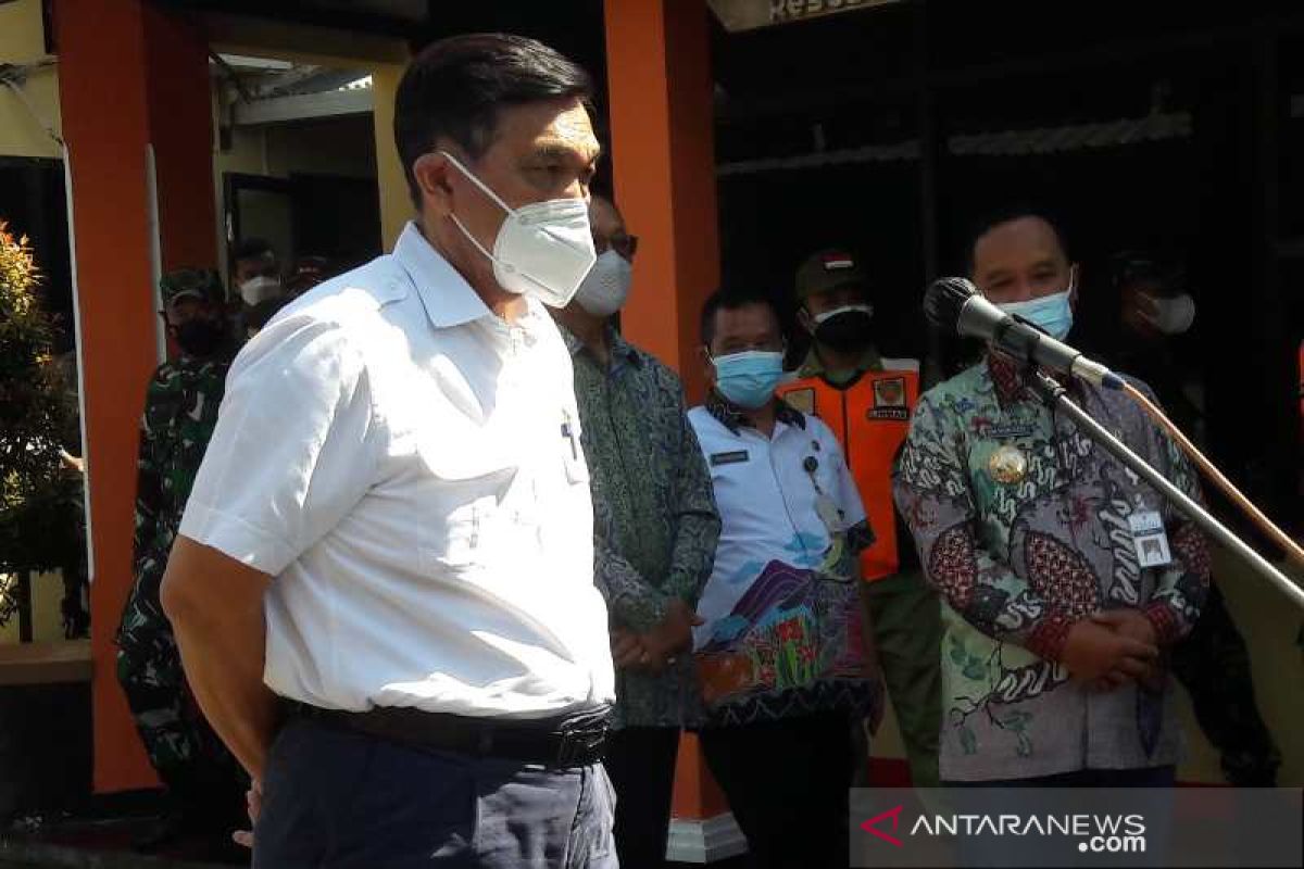 Menko Luhut: Warga isoman bergabung di lokasi isolasi terpusat