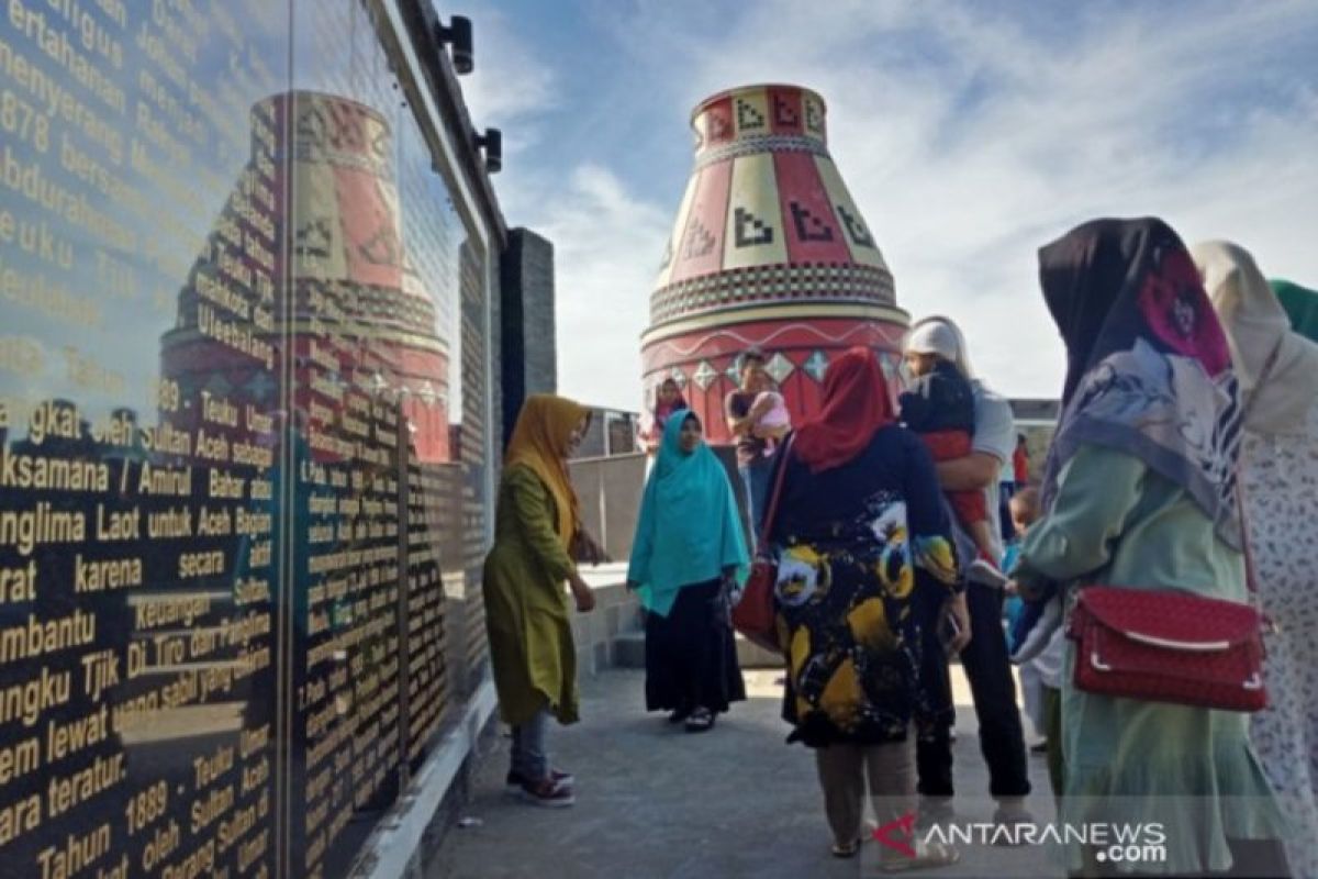 Tingkatkan pertumbuhan ekonomi, Pemkab Aceh Barat latih kelompok sadar wisata