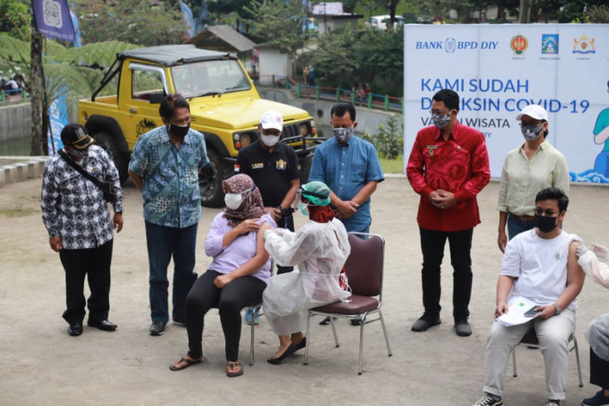 1.000 pelaku usaha sektor pariwisata di Sleman ikuti vaksinasi