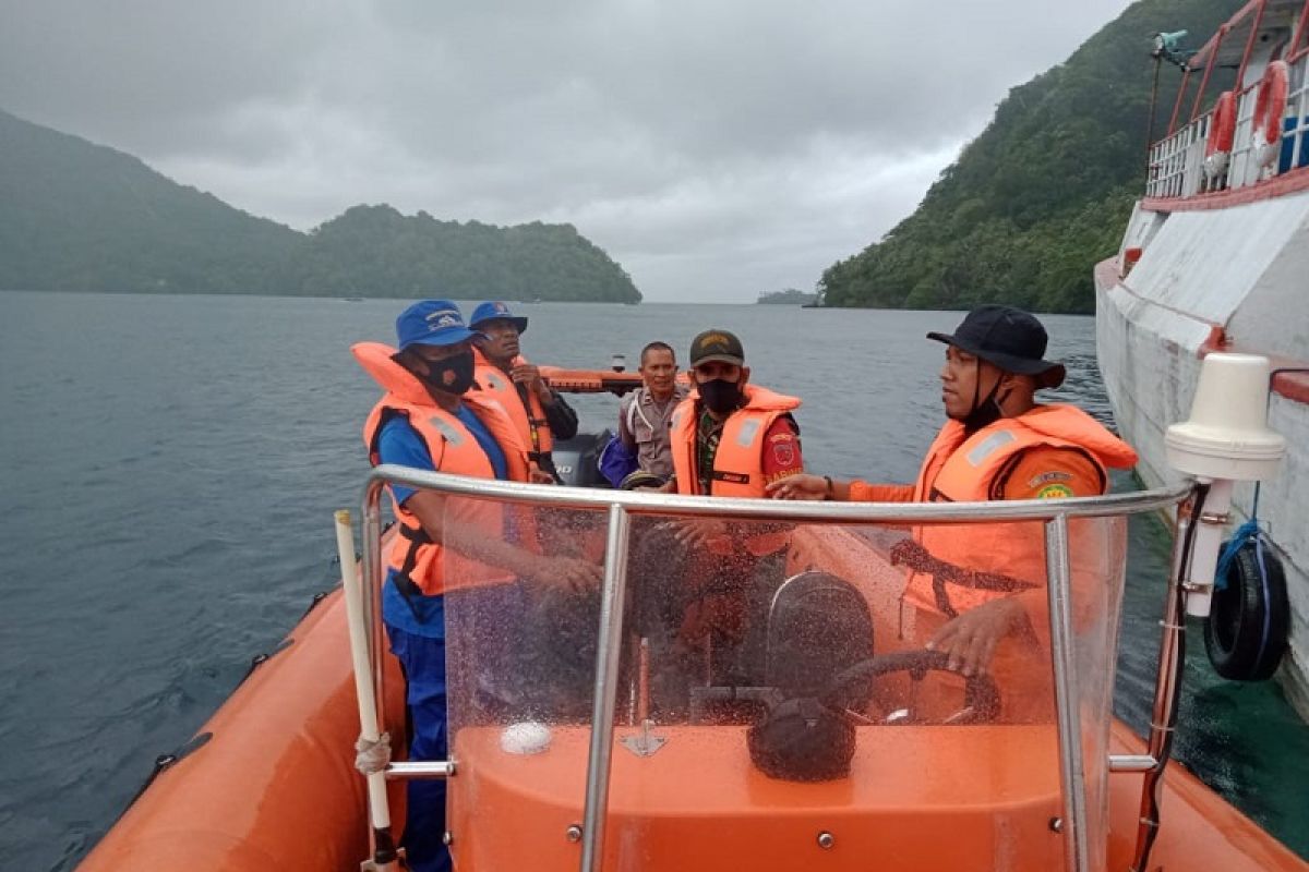 Nelayan tenggelam diduga karena kelelahan