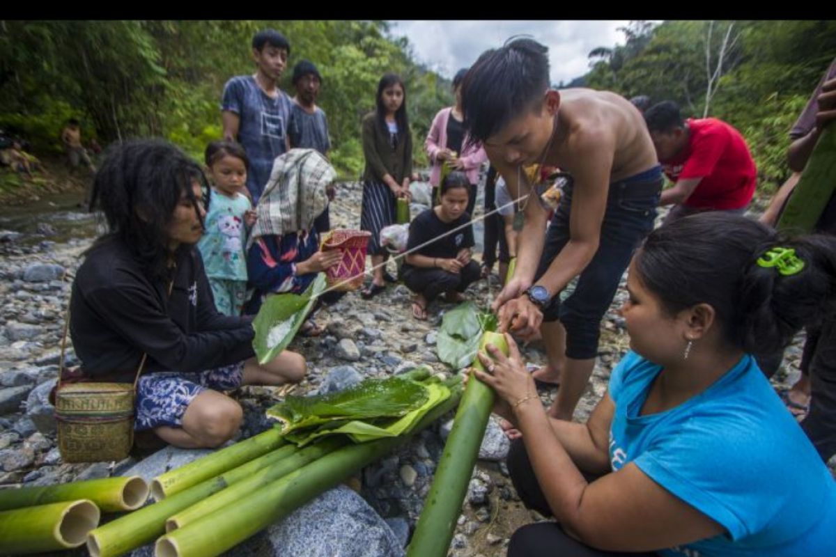 Tradisi Maliu warga Dayak Meratus