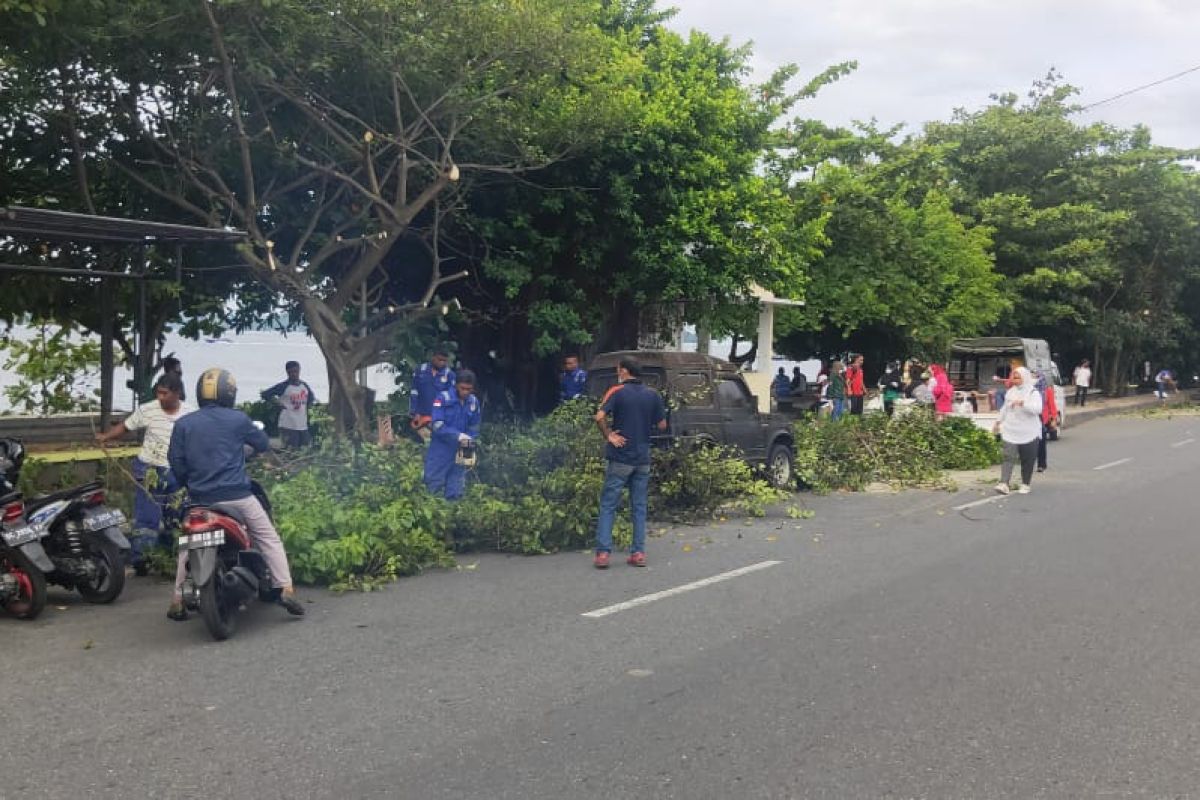 Pemkot intensif benahi kawasan lapak di pantai Ternate, dukung perekonomian