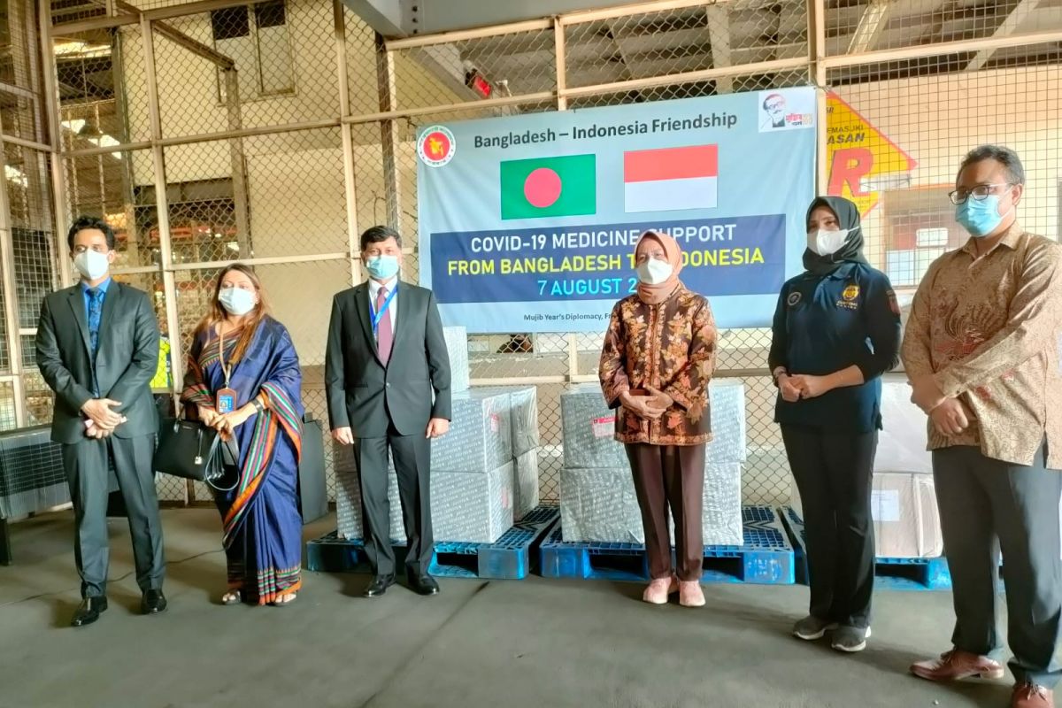 Indonesia menerima bantuan obat-obatan COVID-19 dari Bangladesh