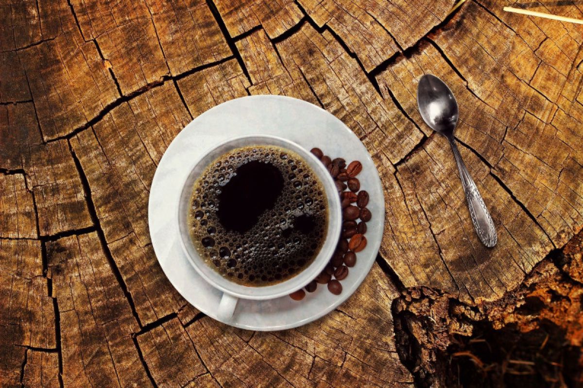Hoaks! Minum kopi tanpa gula dapat mengatasi Omicron