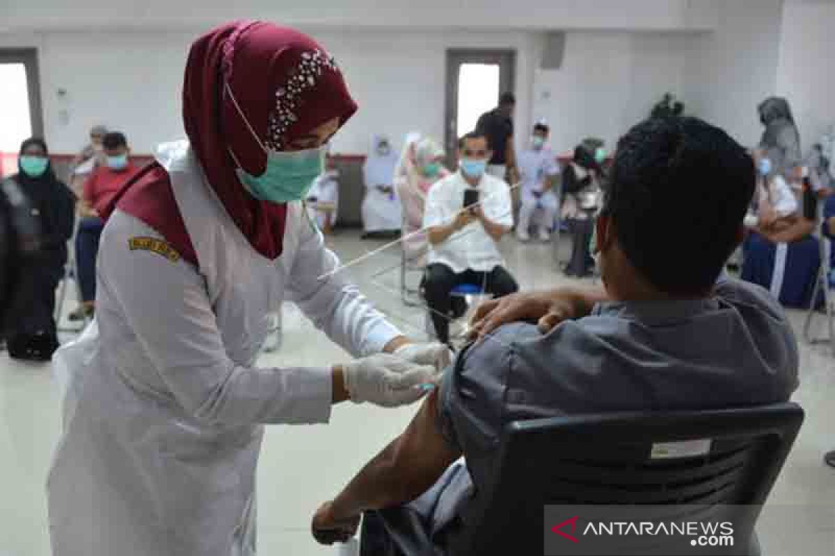 Aceh mulai vaksinasi booster bagi tenaga kesehatan