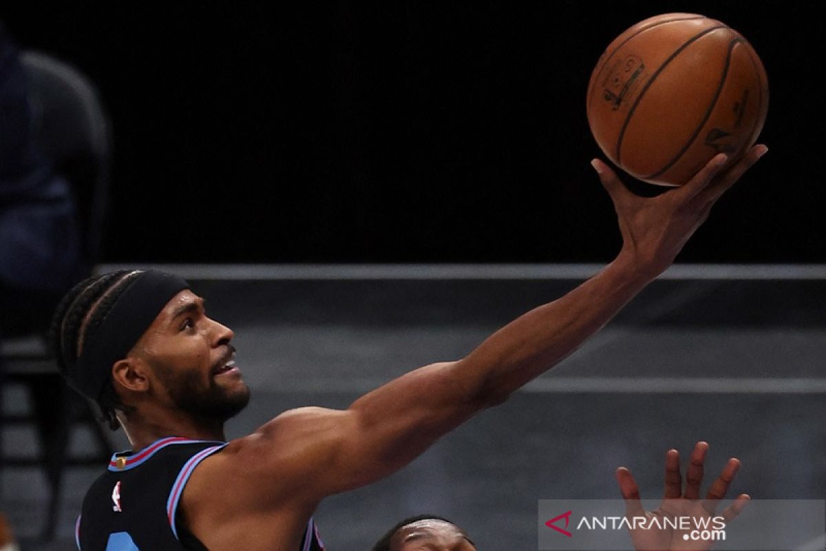 Kings perpanjang kontrak Maurice Harkless dan rekrut Tristan Thompson