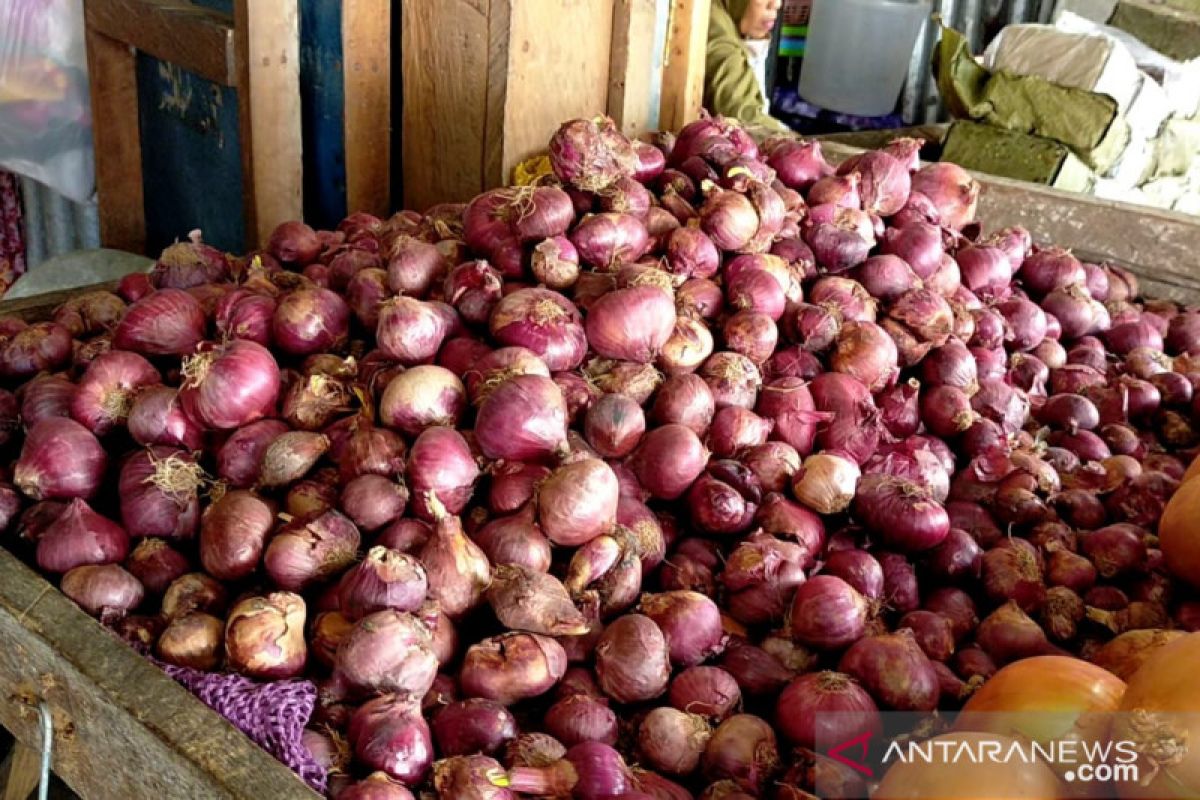 Bawang merah asal Malaysia banjiri Nunukan