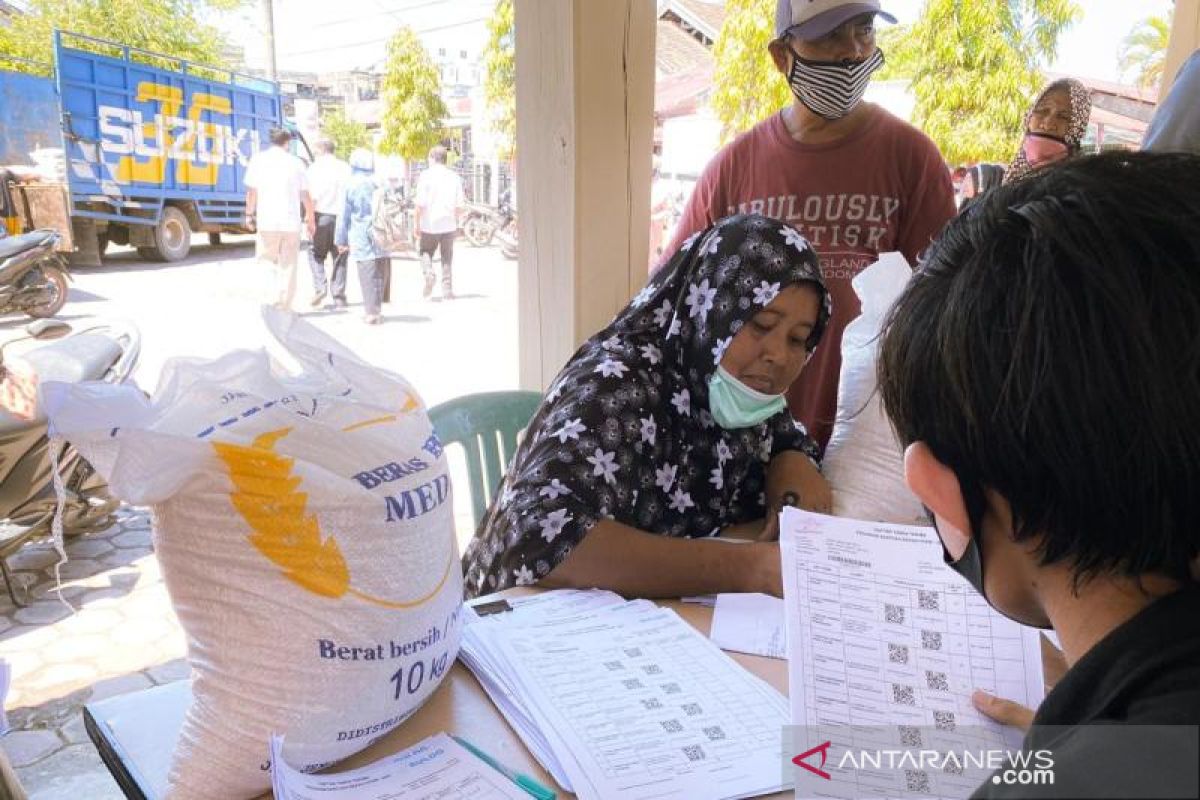 Bulog siapkan bantuan beras  untuk 24.086 KPM di empat kabupaten pantai barat