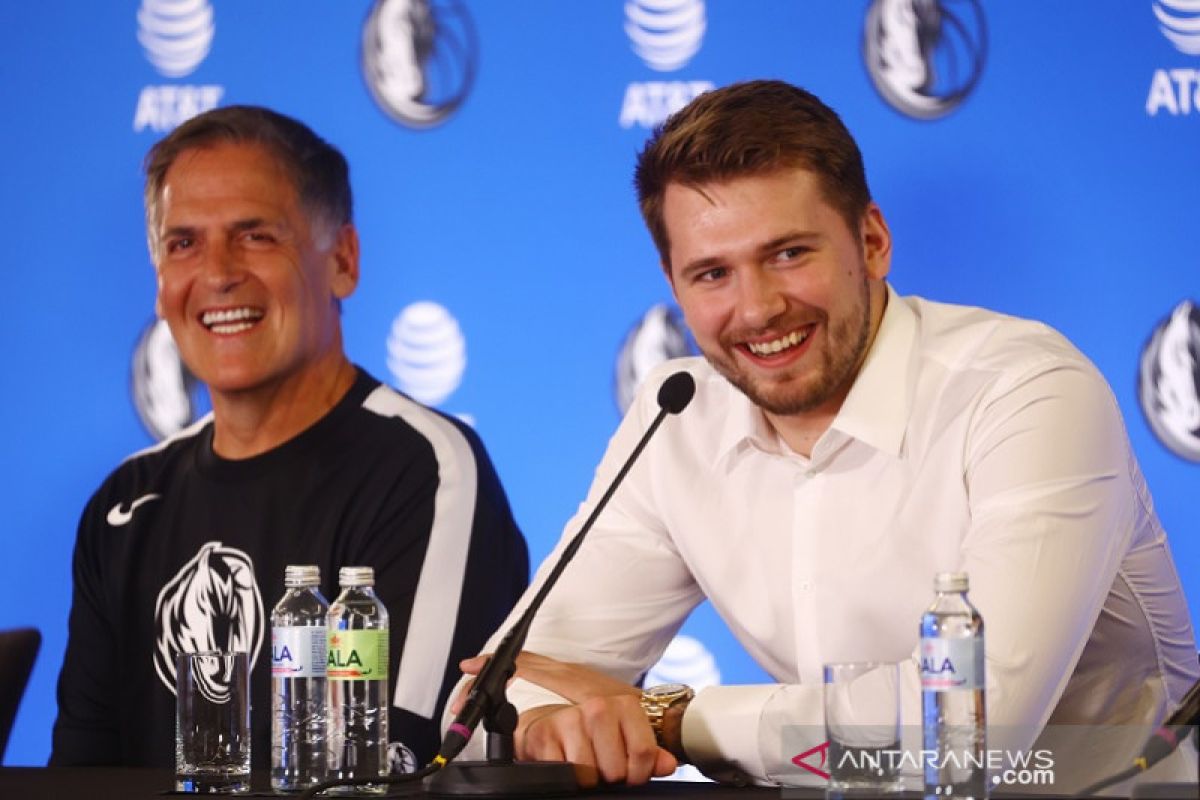 Luka Doncic resmi teken kontrak supermaksimal bersama Mavericks