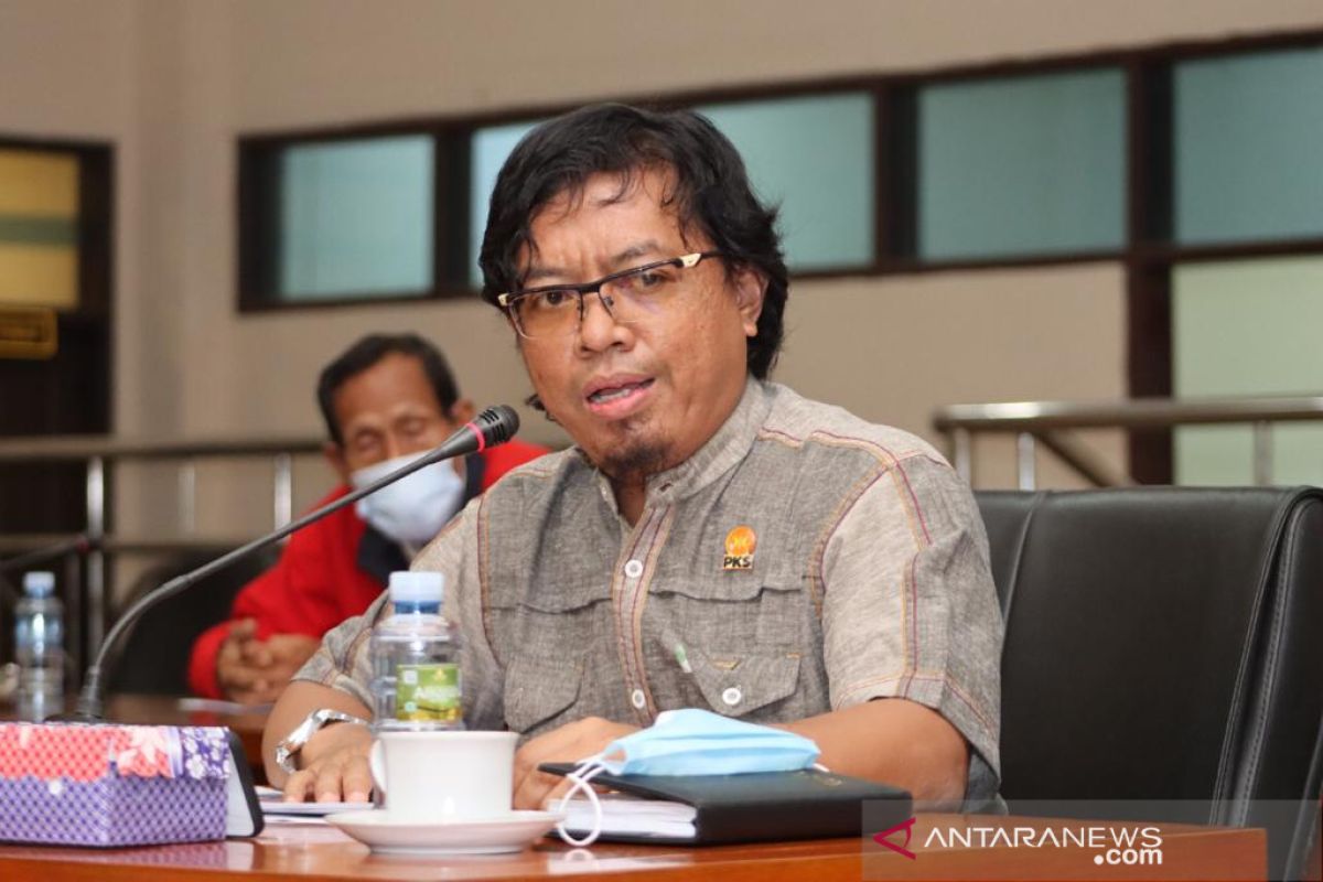 Anggota DPRD minta insentif nakes COVID-19 diutamakan dalam APBD Perubahan 2021