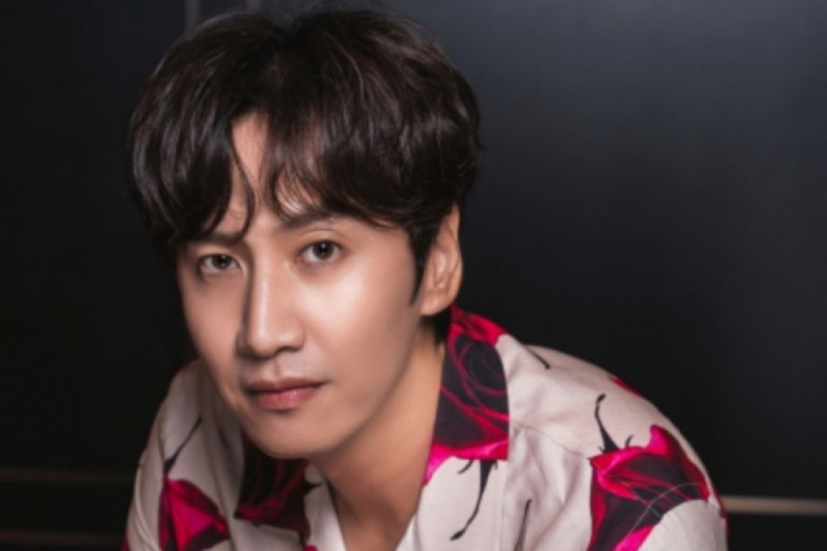 Lee Kwang Soo curhat soal "Sinkhole","Running Man",hingga Lee Sun Bin