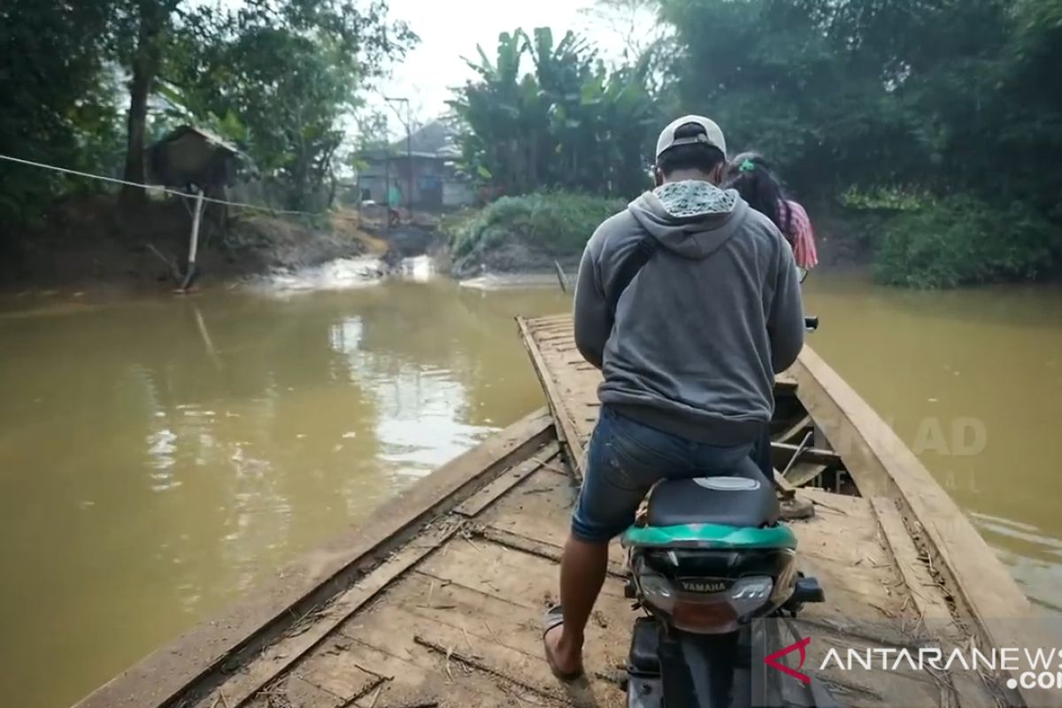 Vertikal Rescue Indonesia kolaborasi dengan TNI bangun jembatan