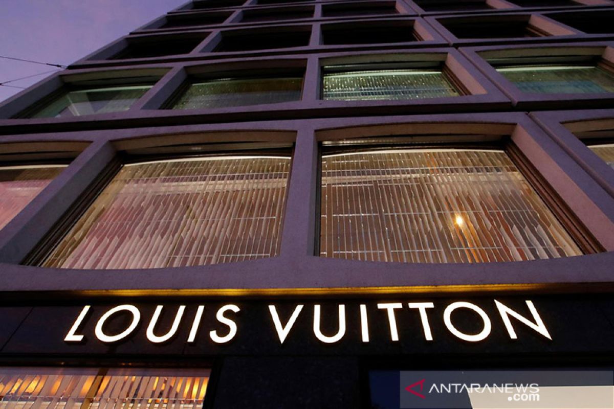 Louis Vuitton luncurkan sepatu ramah lingkungan