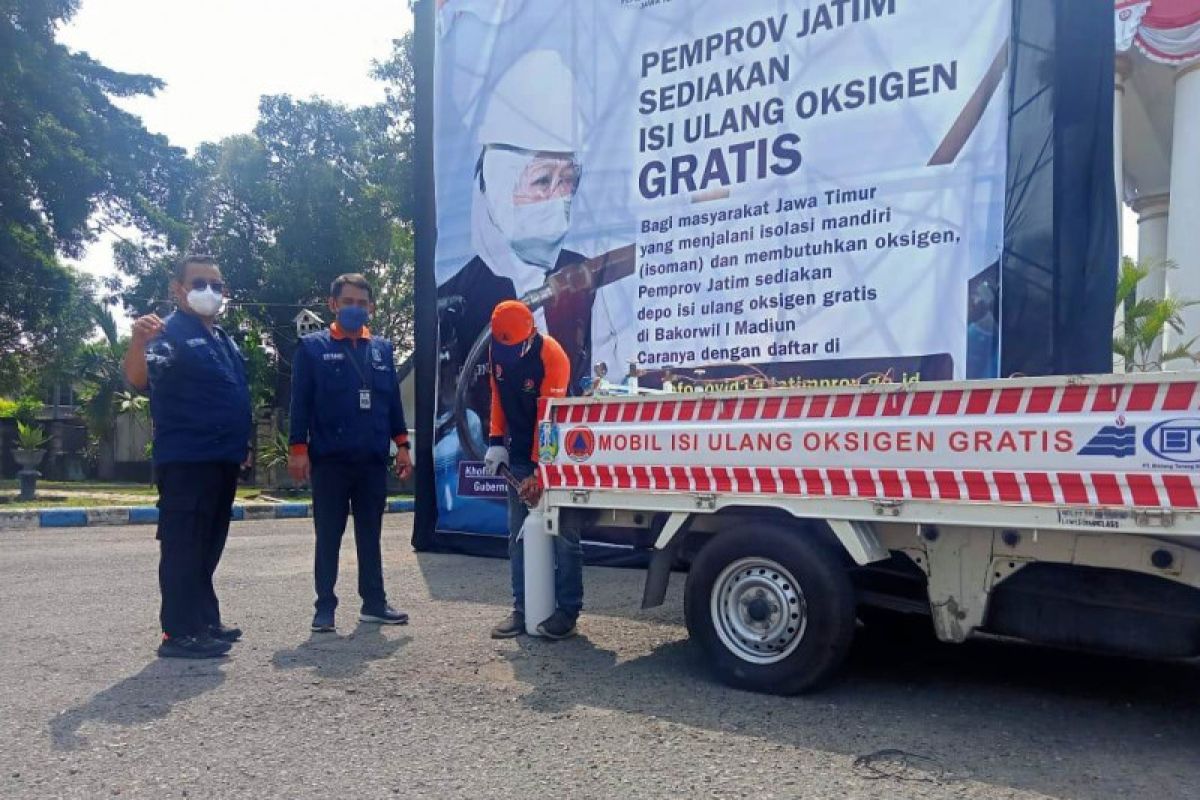 Pemprov Jatim luncurkan mobil reaksi cepat layanan oksigen gratis