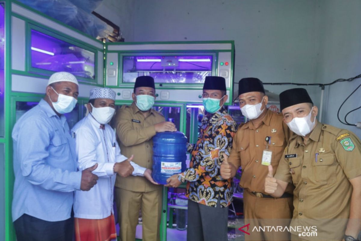 Wabup Siak apresiasi pesantren punya usaha depot air minum