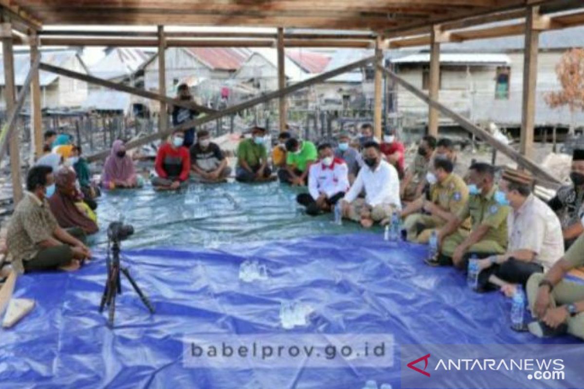 Gubernur Babel kunjungi warga korban kebakaran di Desa Jelutung II