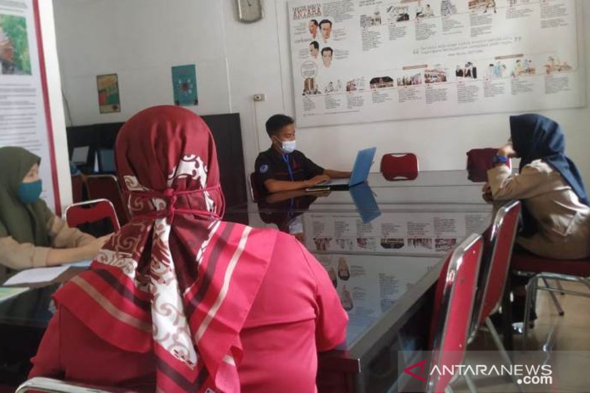 Disnaker Babel gandeng 10 perusahaan tingkatkan kerja magang siswa SMK