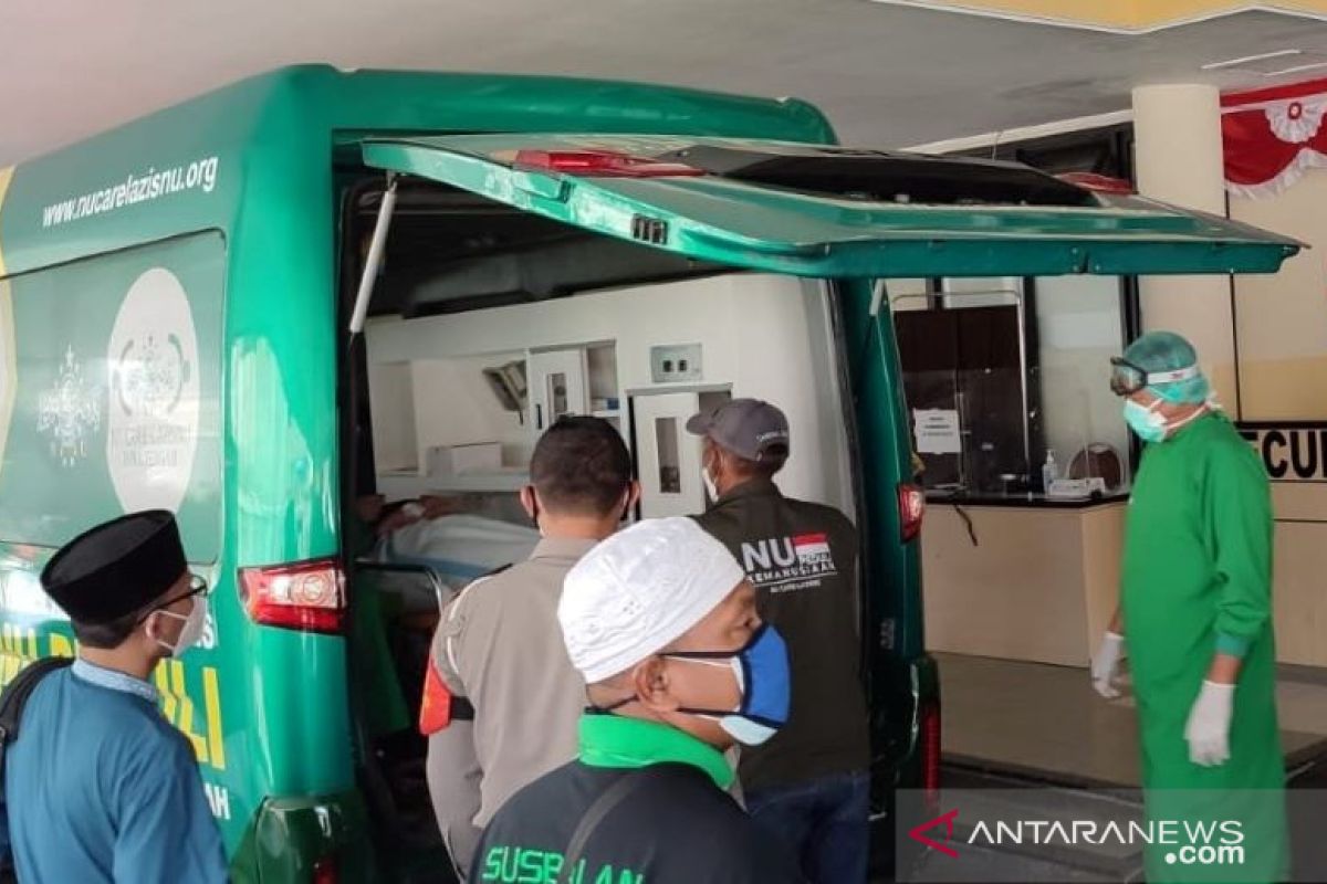 Sepekan, Juliari mohon divonis bebas hingga mobil Ketum MUI kecelakaan