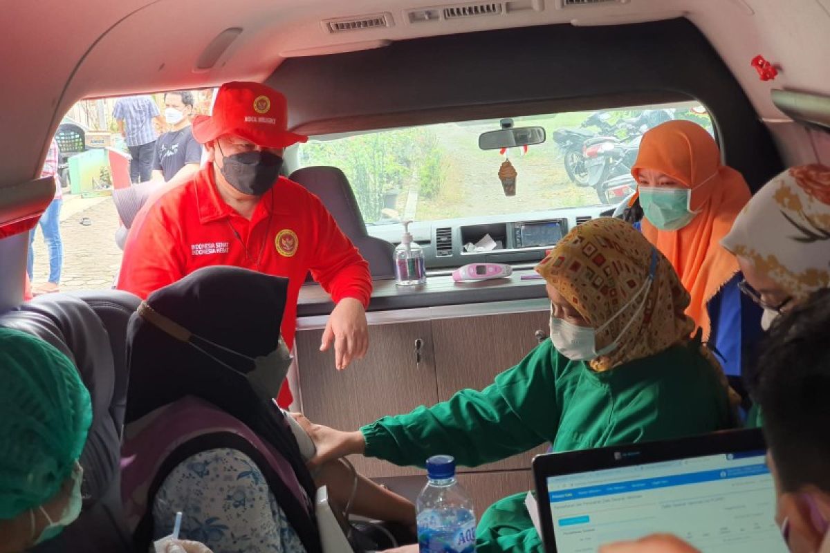 BIN operasikan mobil vaksinasi keliling di Medan