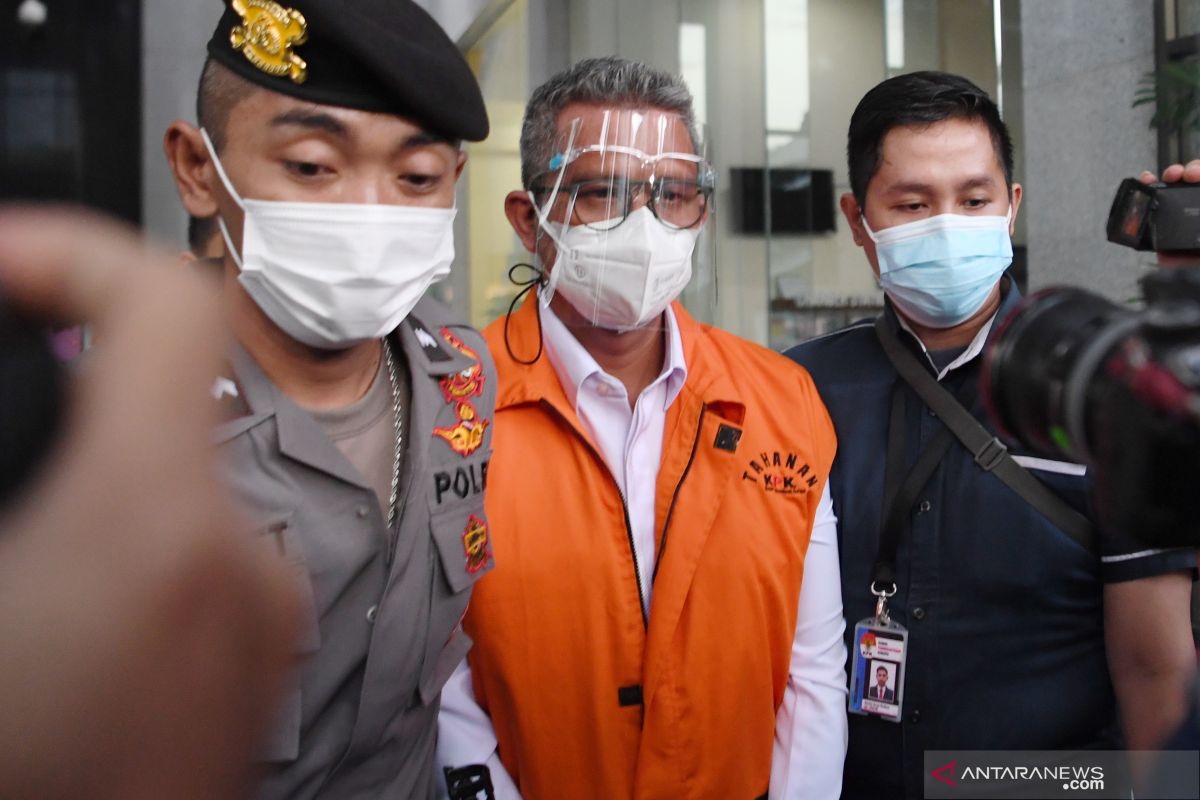 Pemkab Bintan tak berikan bantuan hukum bupati tersangka korupsi