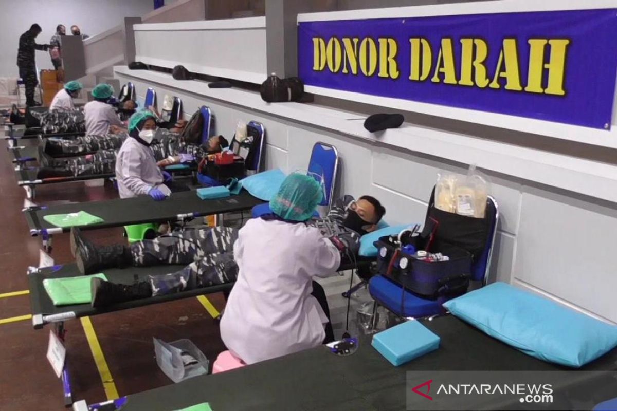 Ratusan anggota TNI AL di Surabaya donorkan plasma konvalesen