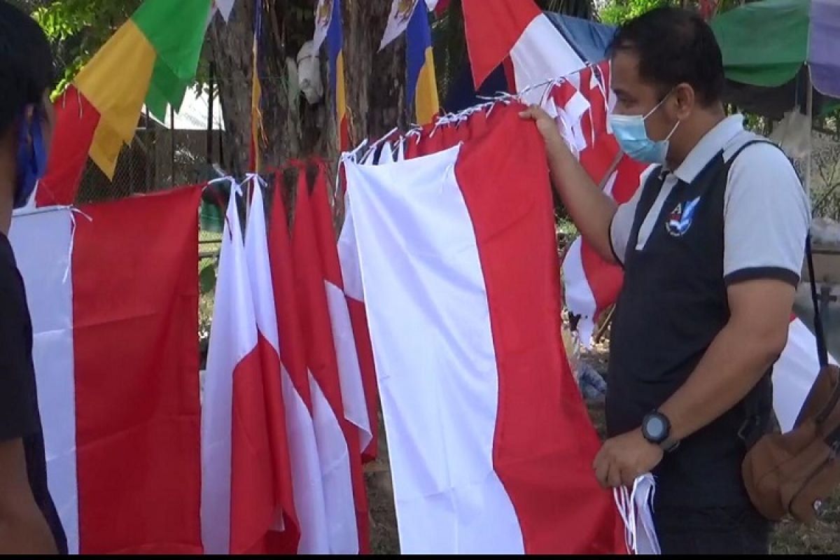 Omset penjualan bendera turun di tengah kenaikan harga bahan dan ongkos