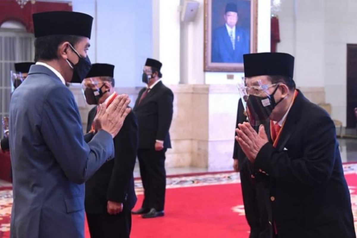 Warga Kudus raih penghargaan Bintang Mahaputera Nararya dari Presiden