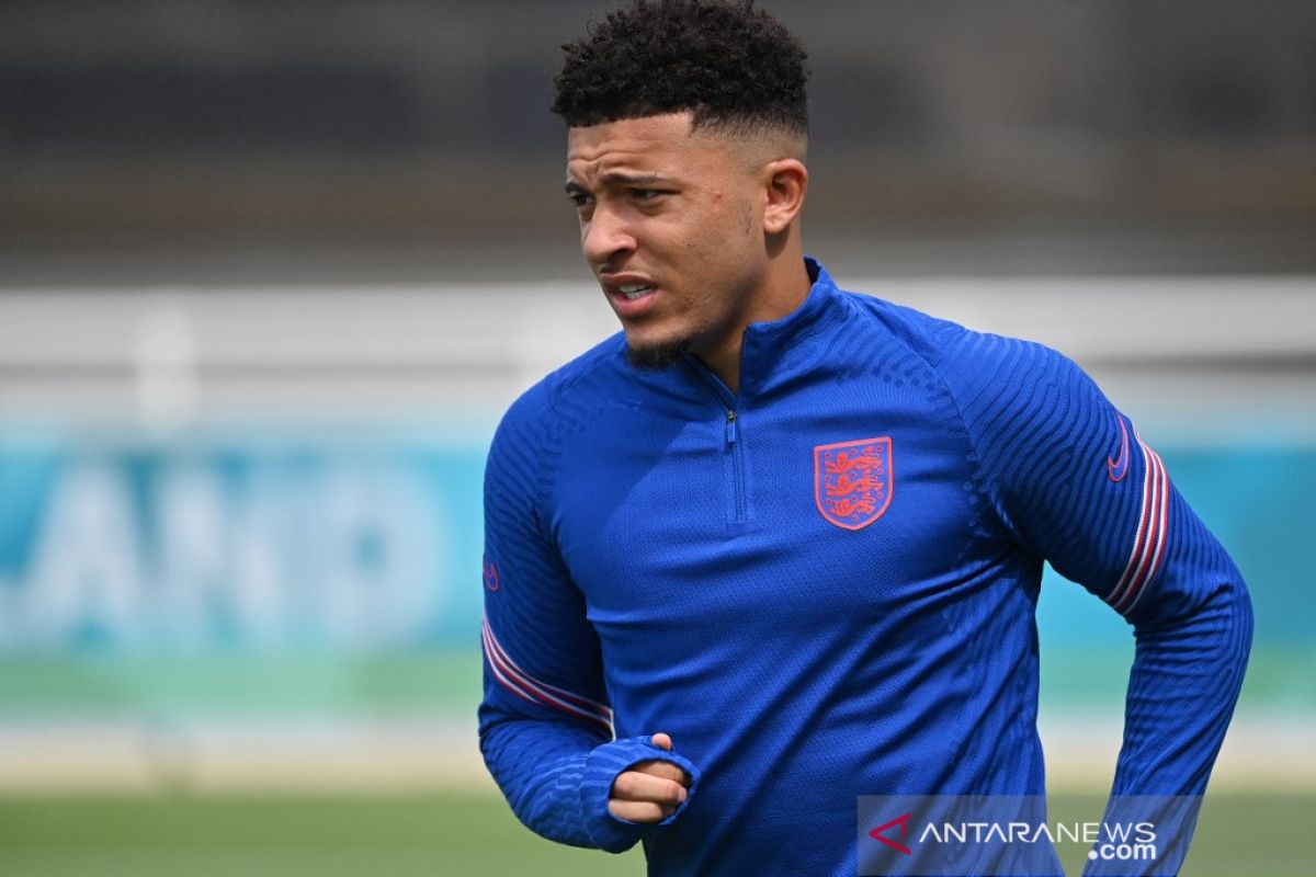 Jadon Sancho dihukum latihan sendirian oleh Manchester United