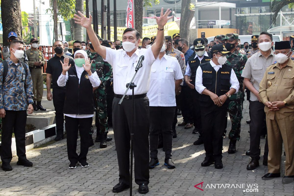 Menko Marves minta pasien COVID-19 jalani perawatan di isoter