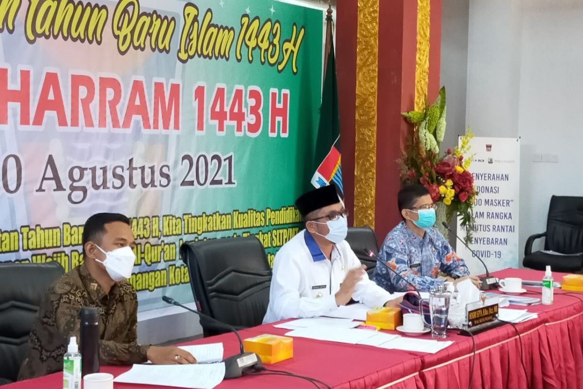 Pada 17 Agustus 2021 dua murid SD menjadi Wali Kota Padang bersama Hendri Septa