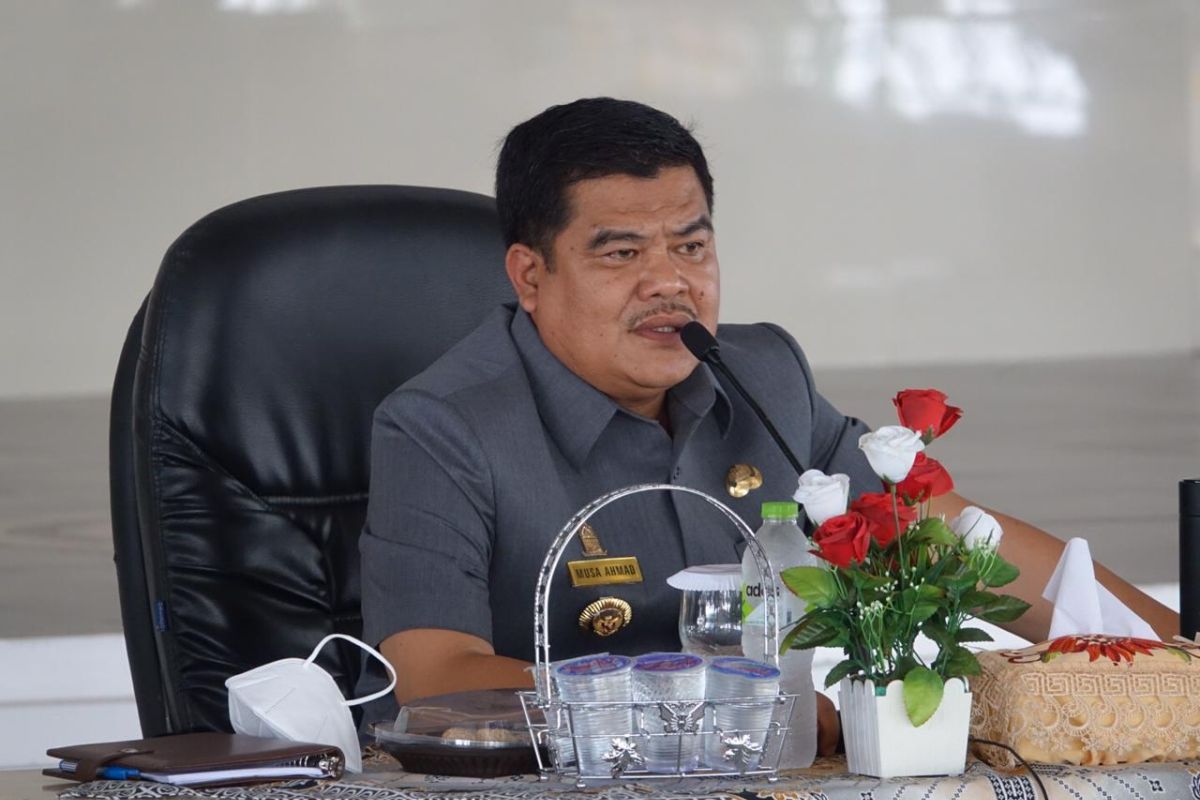 Pemkab Lampung Tengah rapat evaluasi penanganan COVID-19