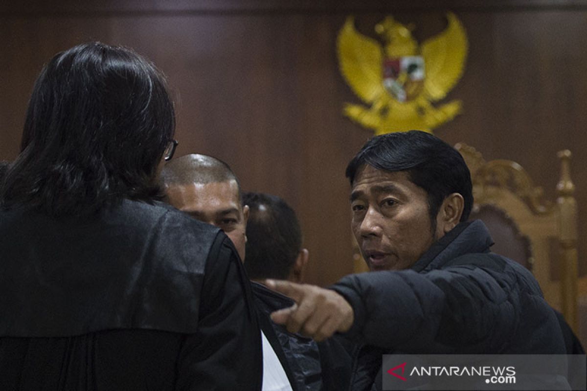 Ferdinand Hutahaean diingatkan Lulung agar hati-hati saat berkomentar