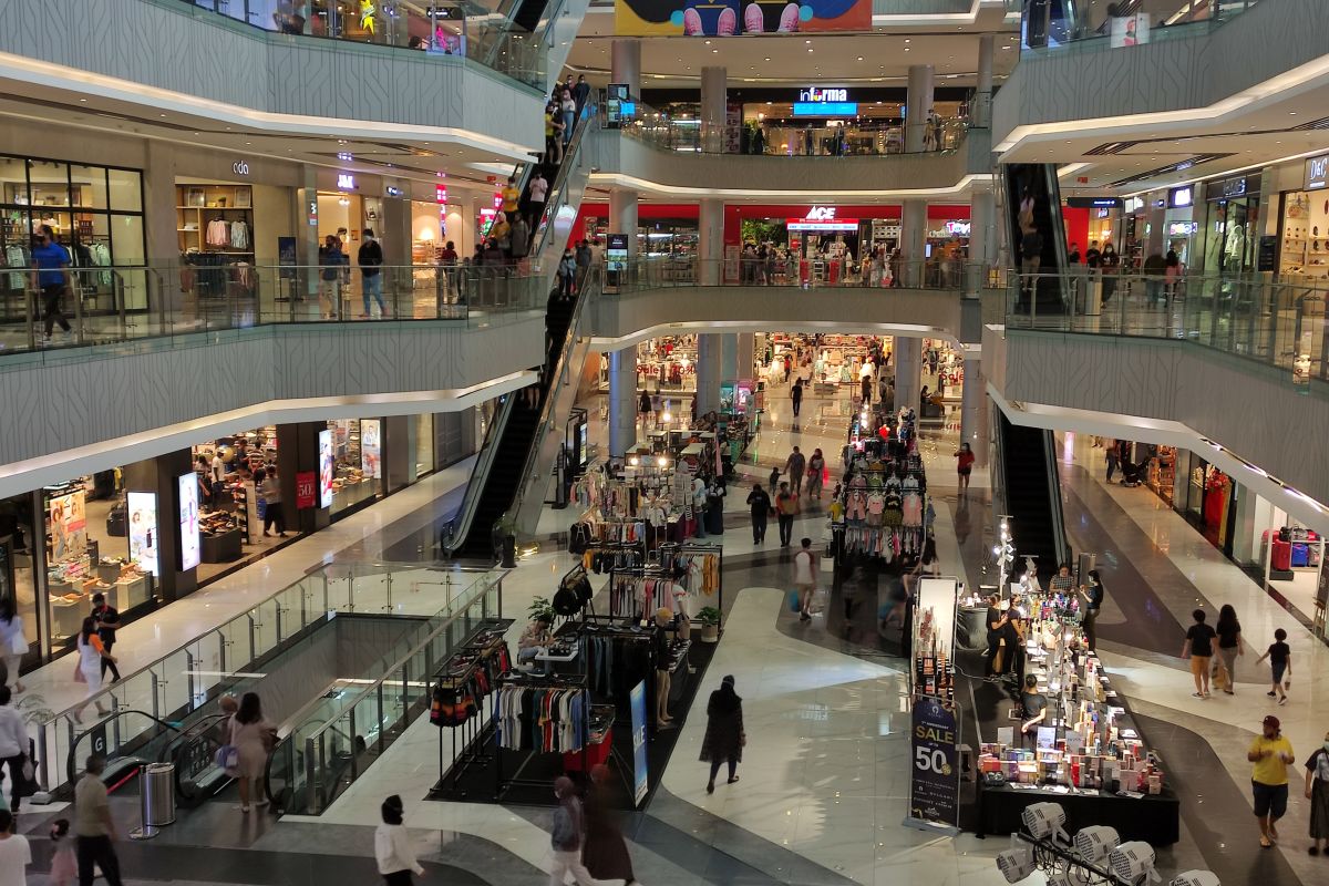 Pusat perbelanjaan di Batam mulai ramai