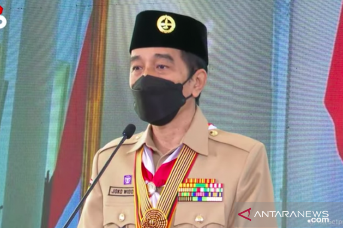 Presiden Joko Widodo berpesan agar Pramuka harus jadi pelopor disiplin prokes