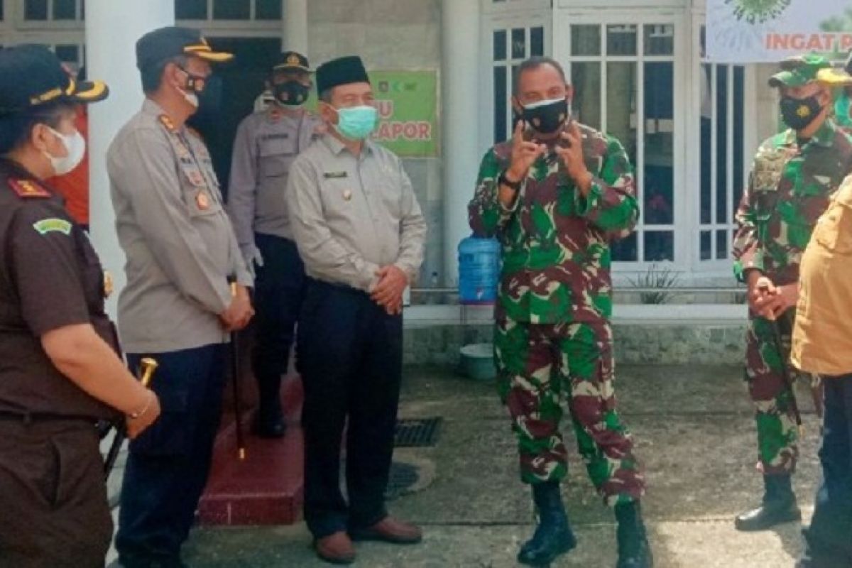 Danrem Gapu monitoring implementasi PPKM level-4 di Merangin