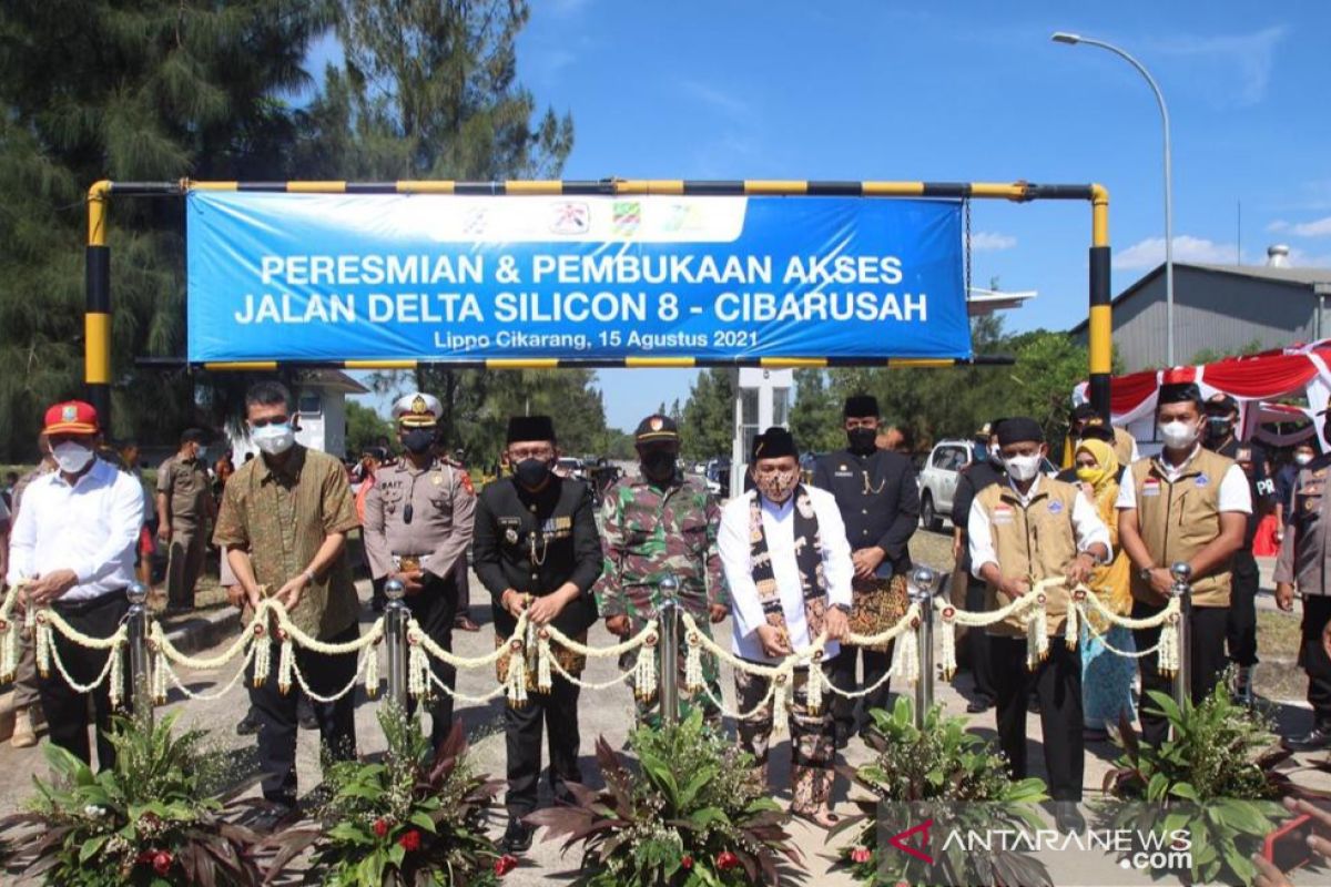 Hadiah Kabupaten Bekasi di usia 71 tahun