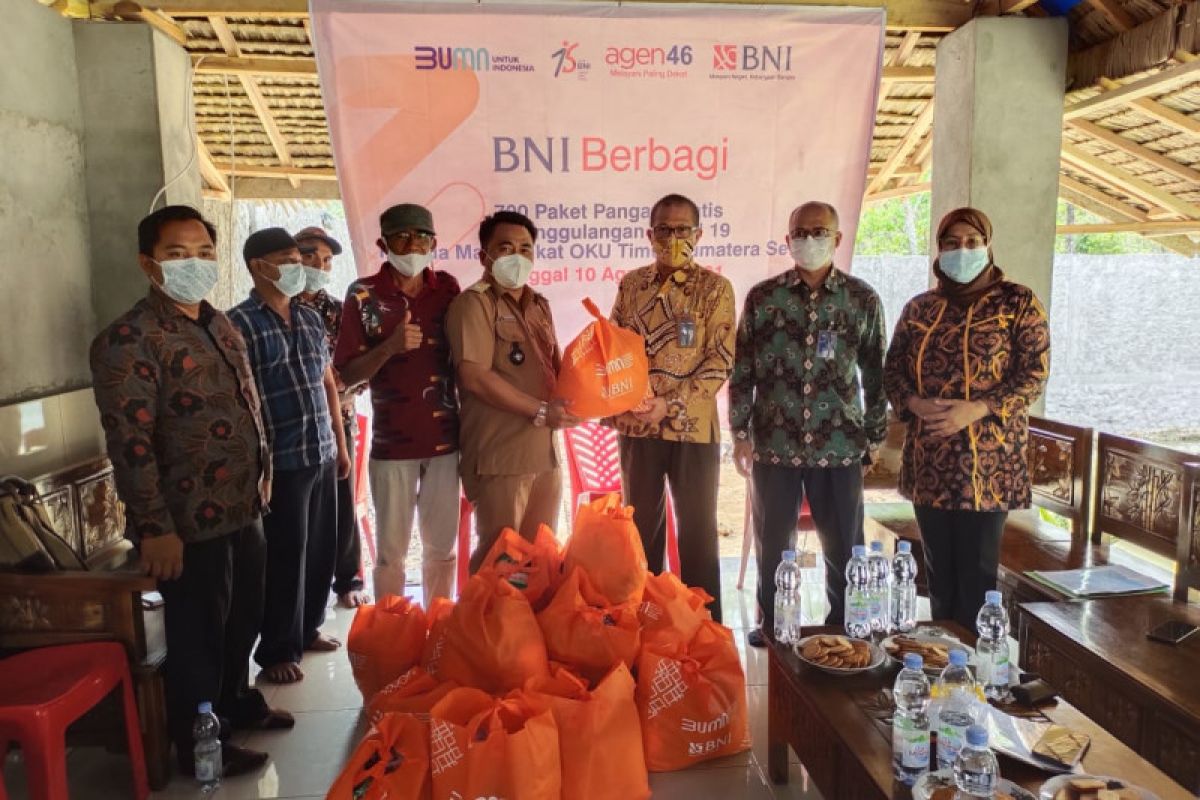 BNI Baturaja salurkan bantuan pangan untuk warga terdampak COVID-19