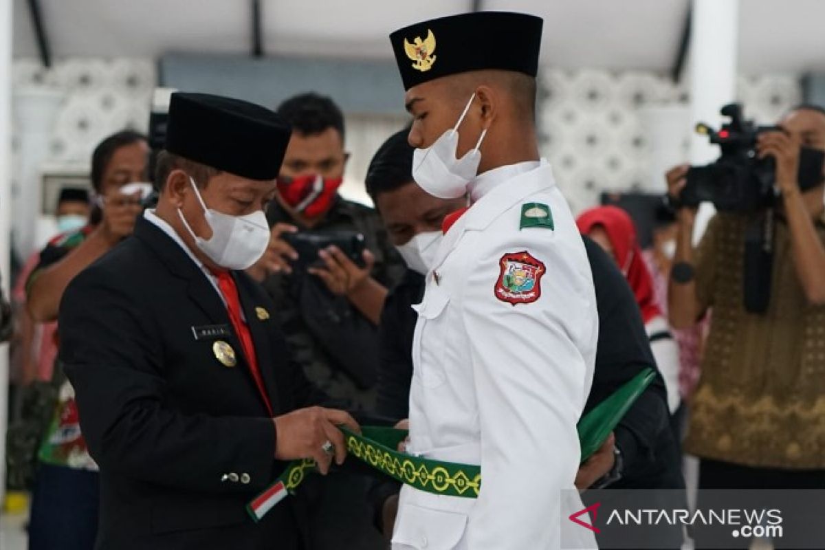 Plt Wali Kota Tanjungbalai kukuhkan Paskibra binaan TNI-AL