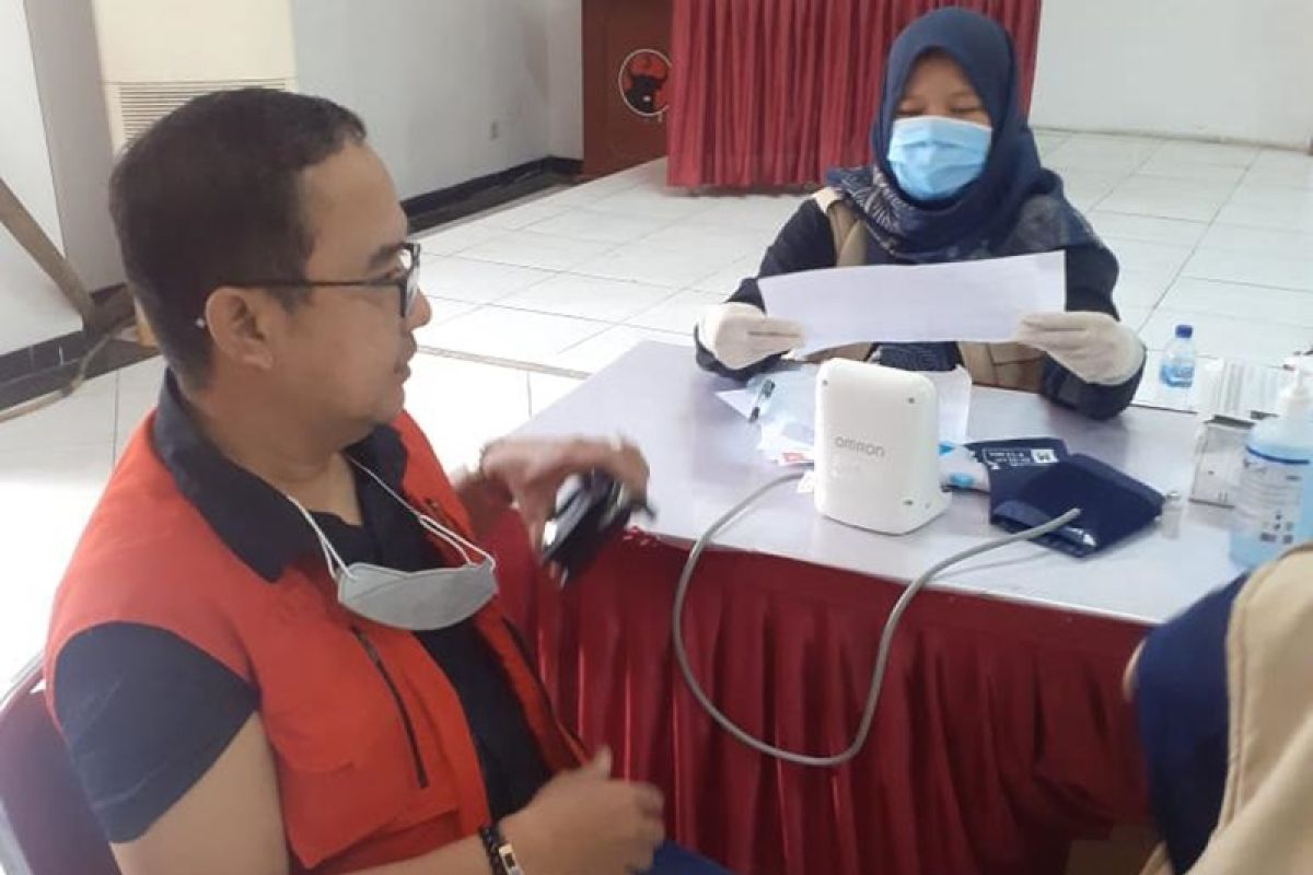 5.500 warga  di suntik vaksin dosis pertama dan kedua oleh DPD PDI Perjuangan