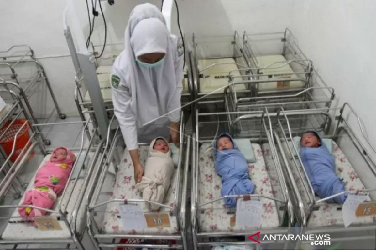 Bertepatan HUT RI, BPS Bunda Bukitinggi beri potongan harga 76 persen bagi ibu melahirkan