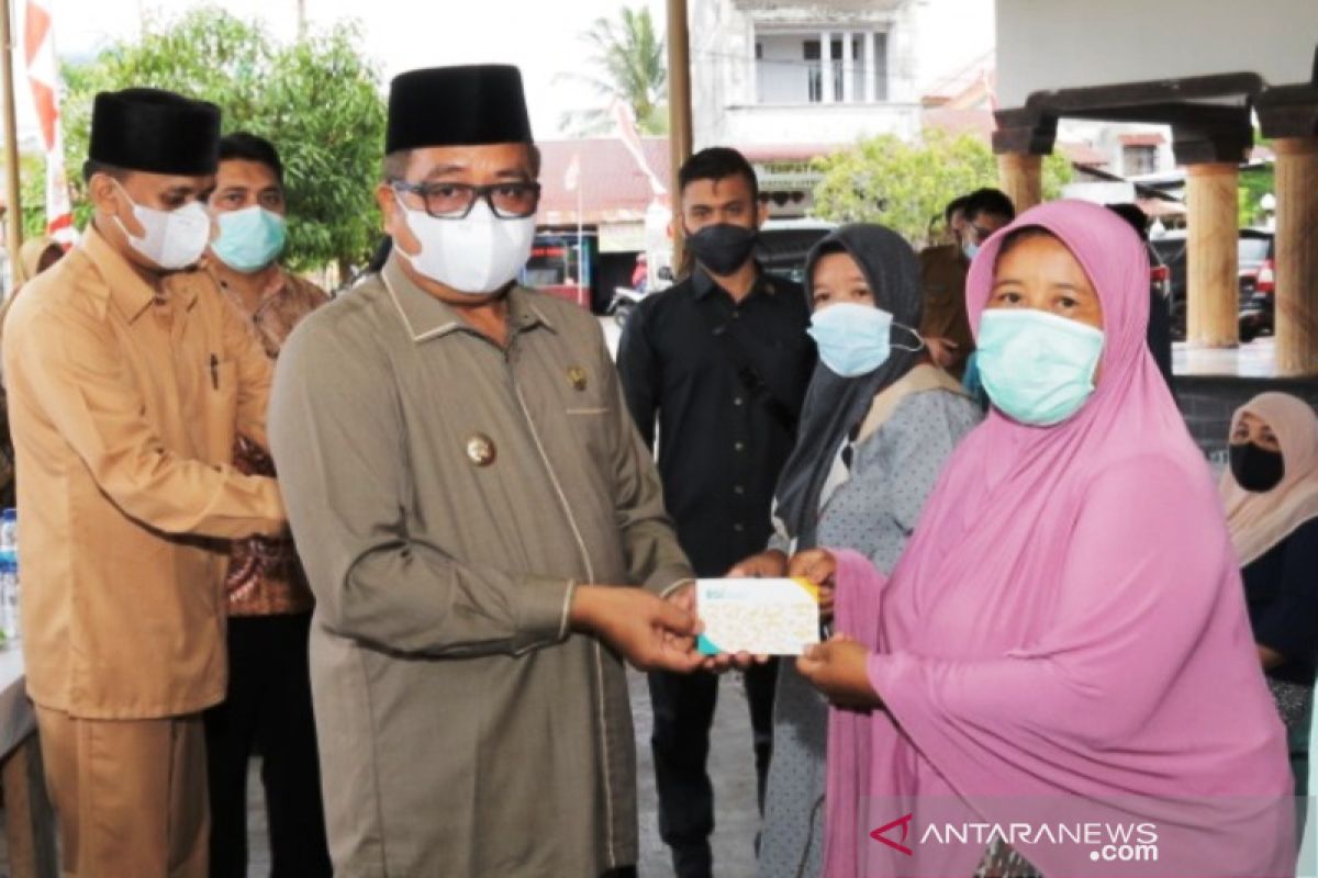 Bupati Aceh Barat ingatkan penerima bansos PKH tidak salah gunakan bantuan