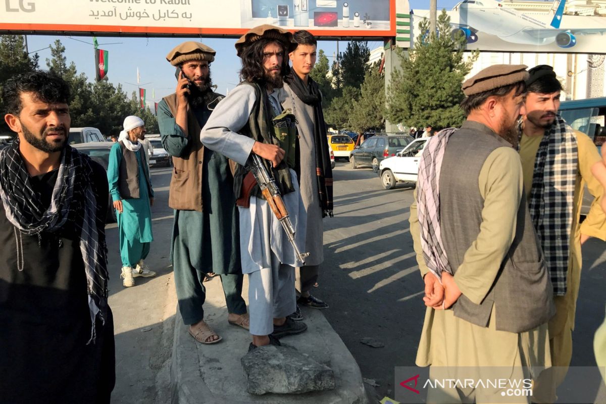 Taliban ketuk pintu untuk meminta warga kembali bekerja