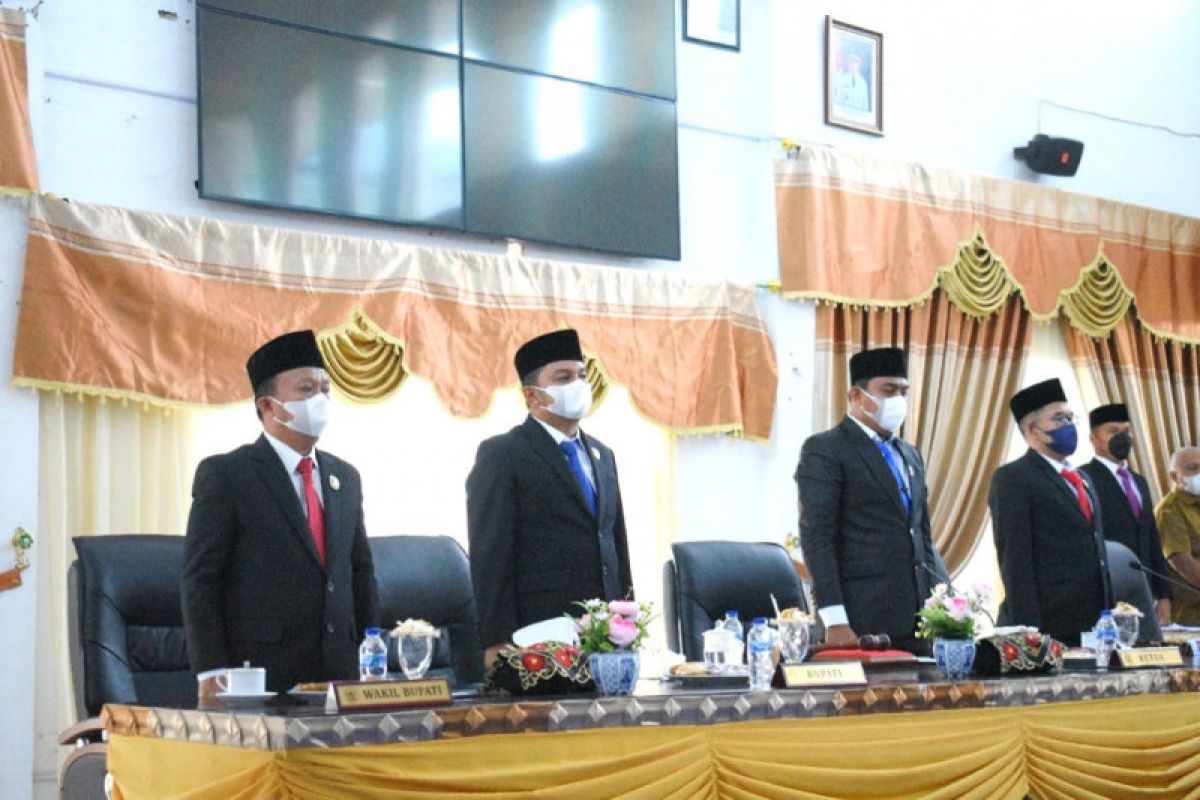 Bupati Tapanuli Tengah ikuti pidato kenegaraan Presiden Republik Indonesia