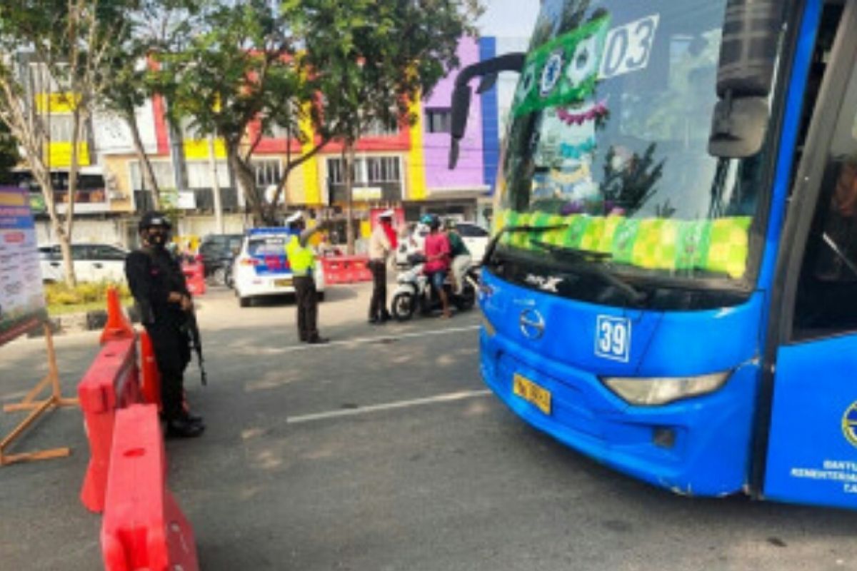 Pekanbaru mulai operasikan bus TMP secara terbatas hanya 30 unit