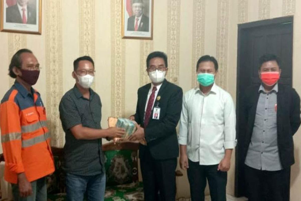 Bantuan untuk fasilitas isolasi terpadu Barut terus berdatangan