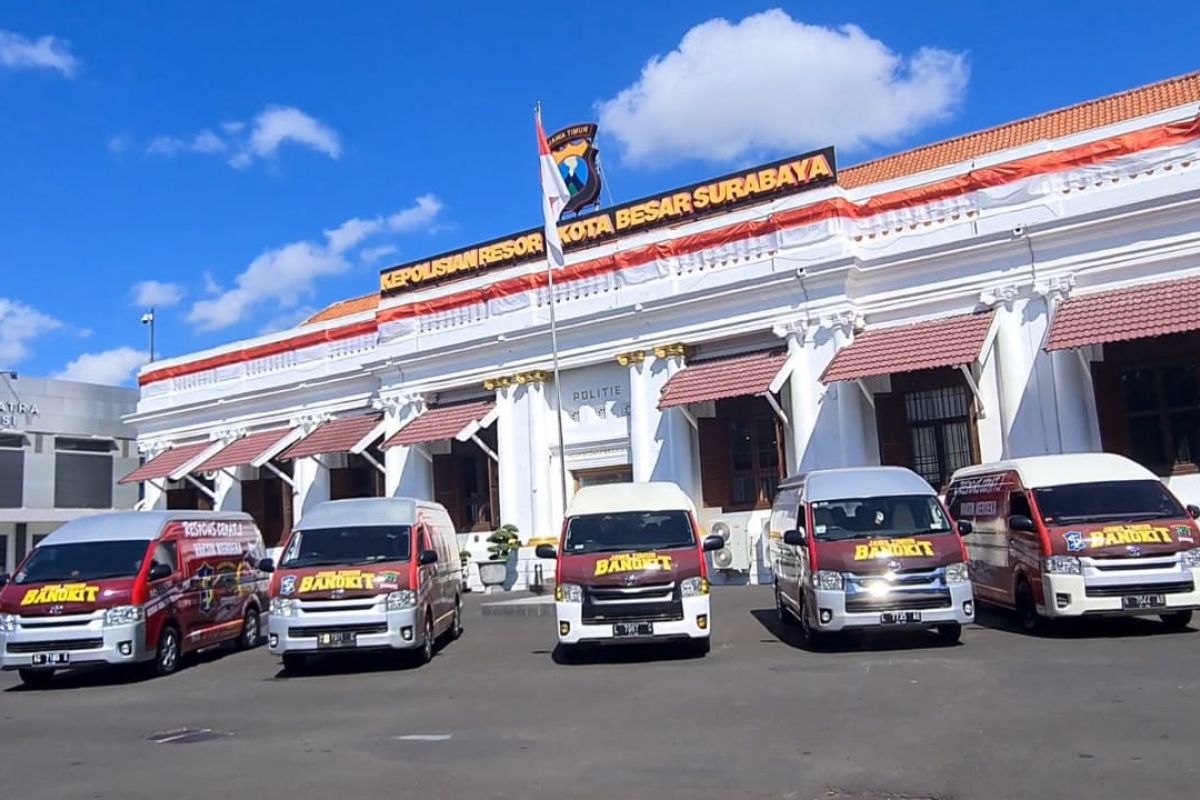 Mobil respons cepat vaksin keliling mulai beroperasi di Surabaya