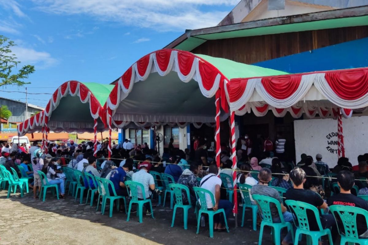Bank Indonesia gelar vaksinasi bagi 953 warga Manokwari Papua Barat