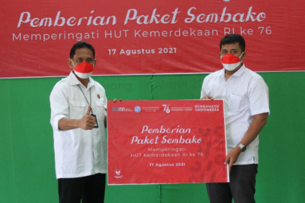 HUT ke-76 RI, Jasa Raharja Jateng berbagi paket sembako