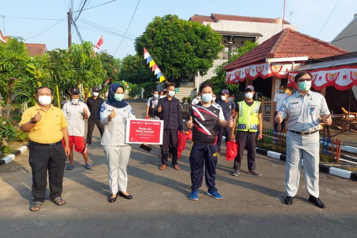 Jasa Raharja Cabang Banten Isi Hari Kemerdekaan RI pembagian sembako